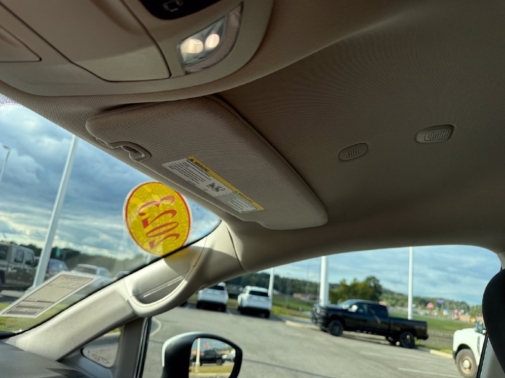 Used 2023 Chrysler Voyager LX FWD image 14
