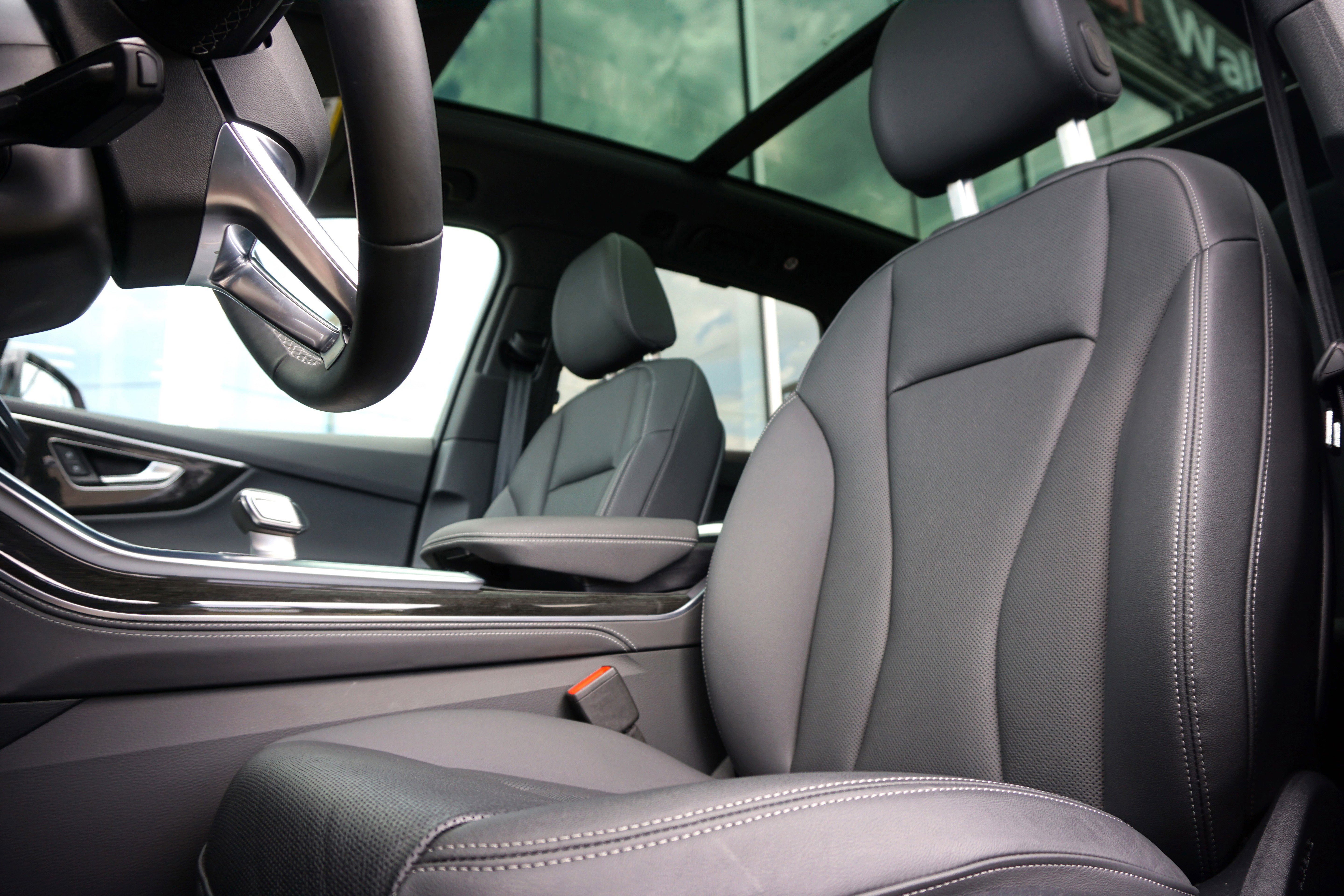 Certified 2025 Audi Q7 3.0T Premium Plus w/ Premium Plus Package image 8