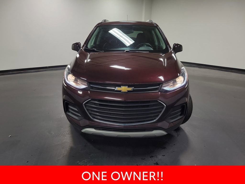 Used 2022 Chevrolet Trax LT w/ Driver Confidence Package AWD/4WD image 3