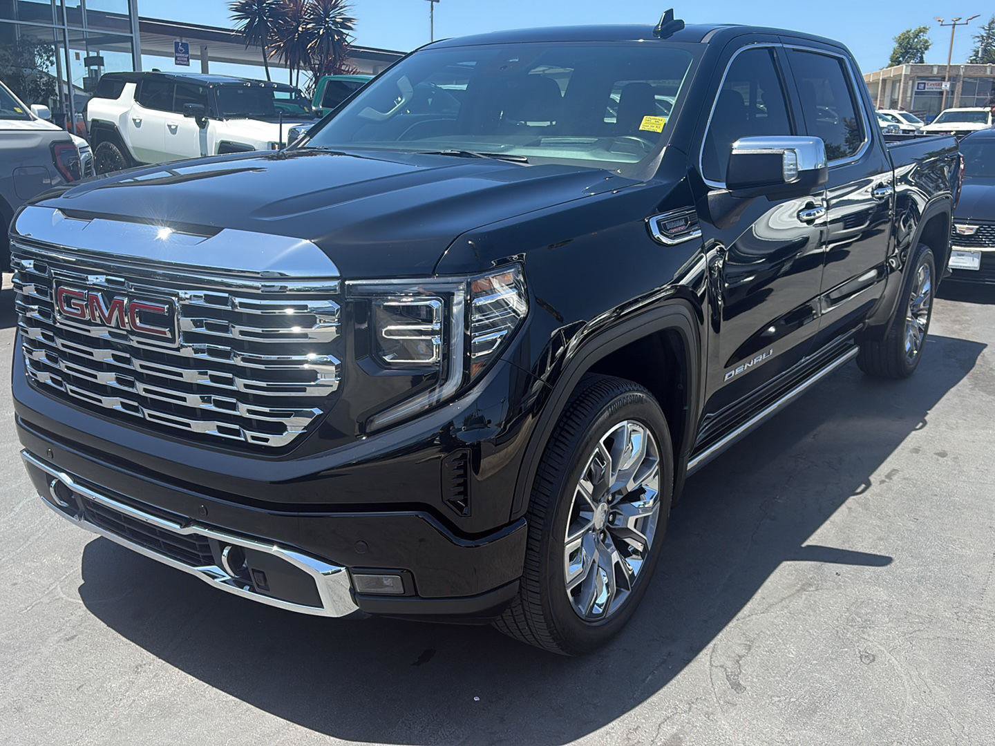 Used 2023 GMC Sierra 1500 Denali w/ Denali Reserve Package AWD/4WD image 10