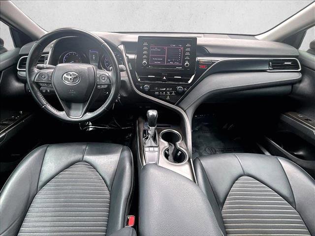 Used 2022 Toyota Camry SE FWD image 16