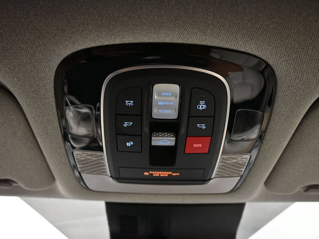Used 2024 Hyundai Palisade Limited AWD/4WD image 18