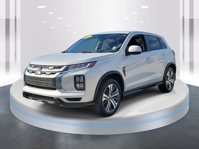 Used 2025 Mitsubishi Outlander Sport 2.0 ES image 2
