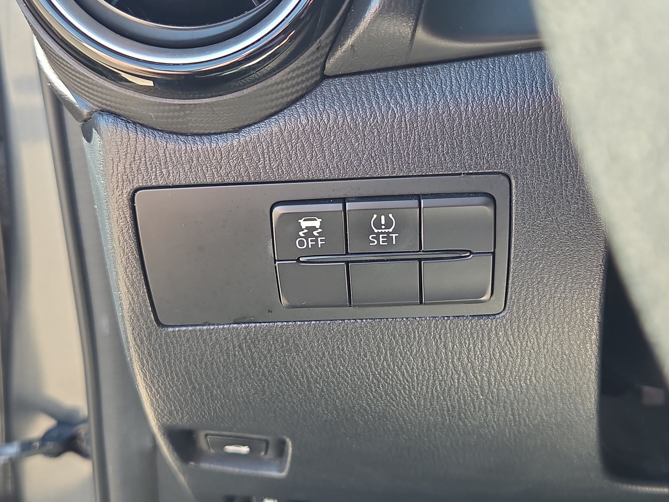 Used 2020 Toyota Yaris LE FWD image 22