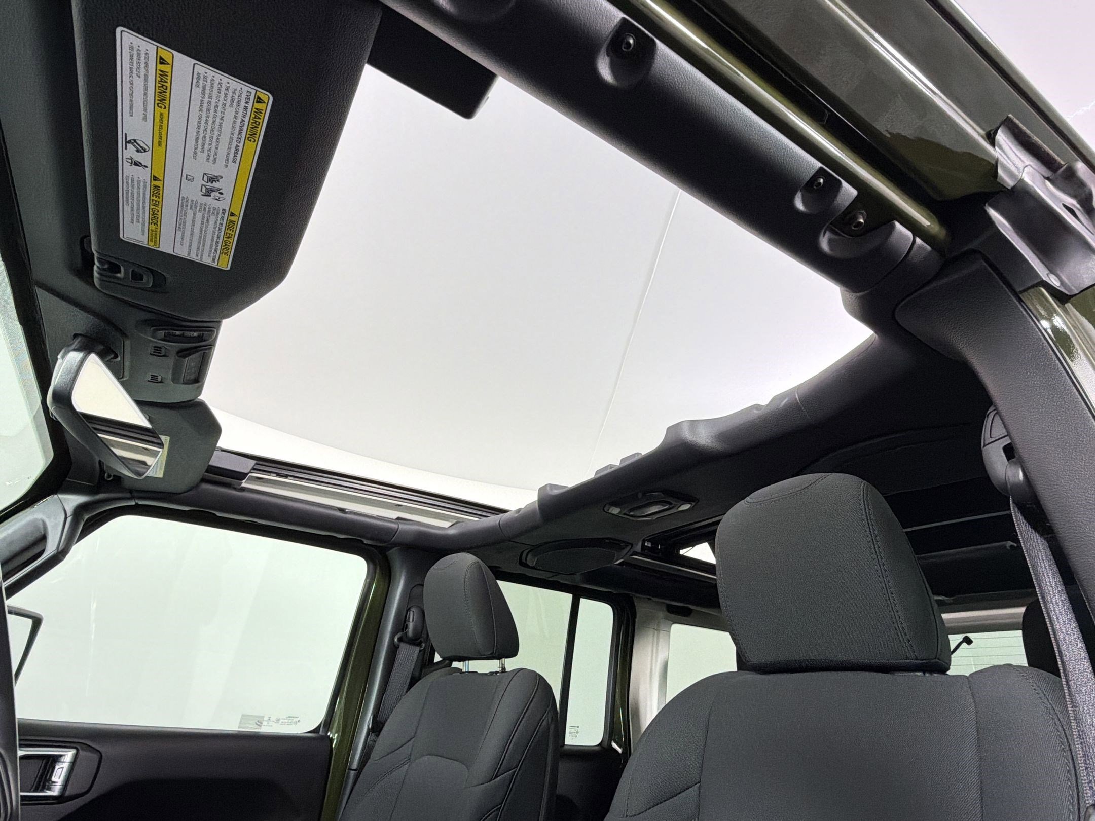 Used 2022 Jeep Wrangler Unlimited Willys image 15