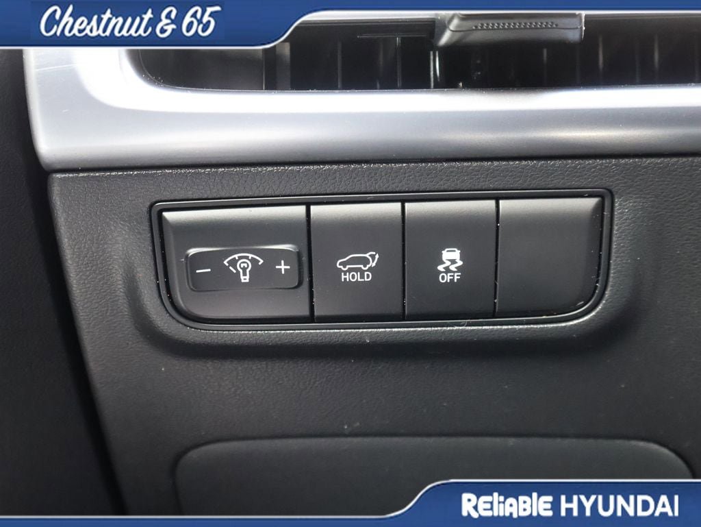 Certified 2025 Hyundai Tucson SEL AWD/4WD image 32