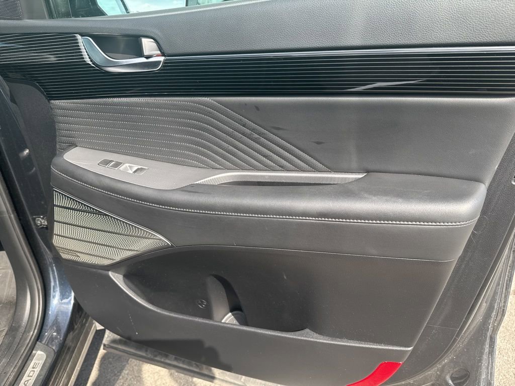 Used 2023 Hyundai Palisade Calligraphy image 14