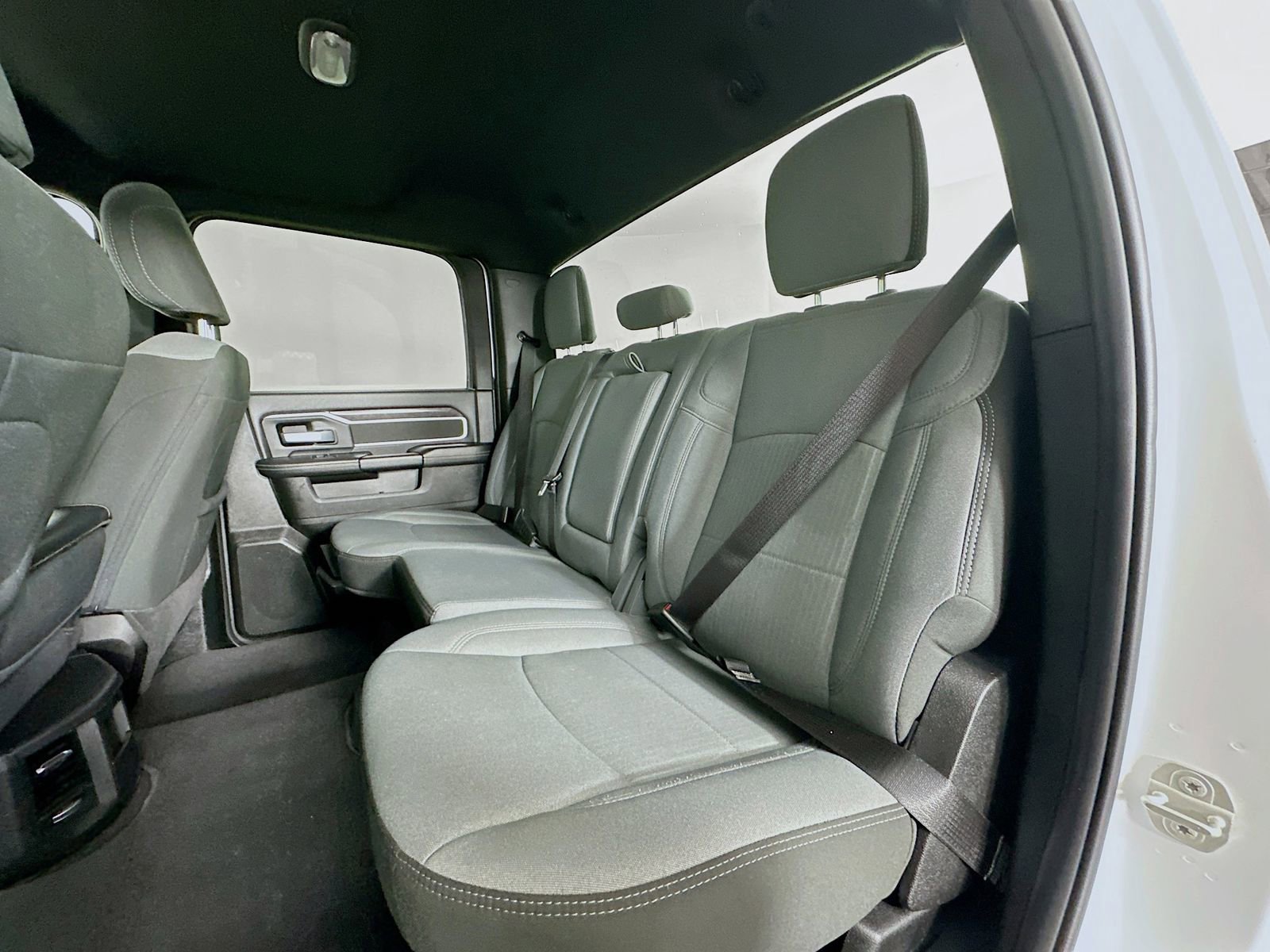 Used 2024 RAM 3500 Big Horn AWD/4WD image 26