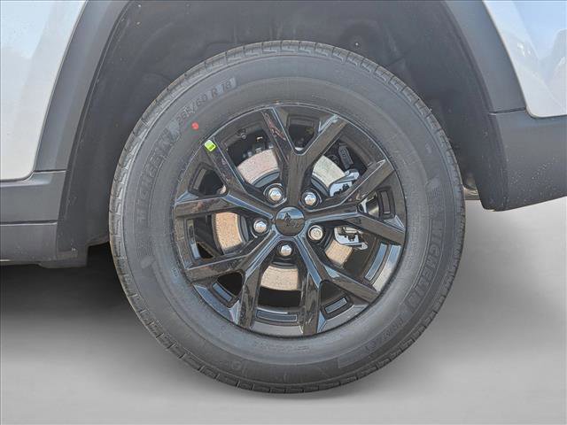 New 2026 Jeep Grand Cherokee Altitude AWD/4WD image 10