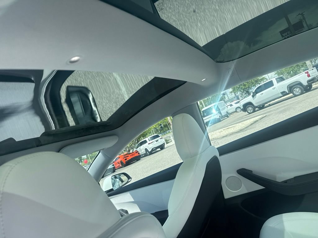 Used 2025 Tesla Model 3 Long Range RWD image 13