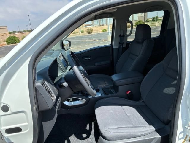Certified 2024 Nissan Frontier SV AWD/4WD image 13