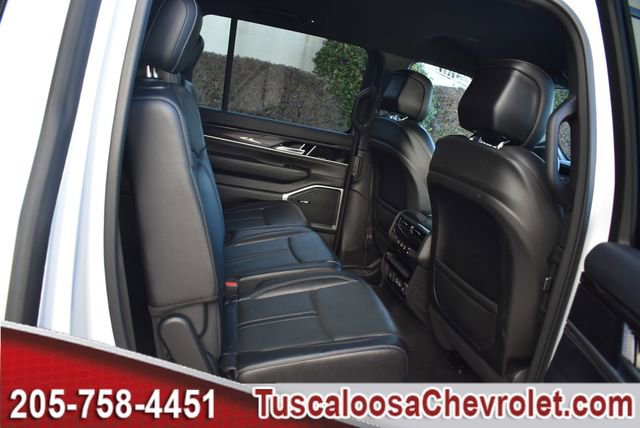 Used 2024 Jeep Wagoneer 4WD image 28