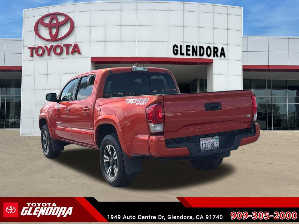 Used 2017 Toyota Tacoma TRD Sport w/ Tow Package (A/T) AWD/4WD image 8