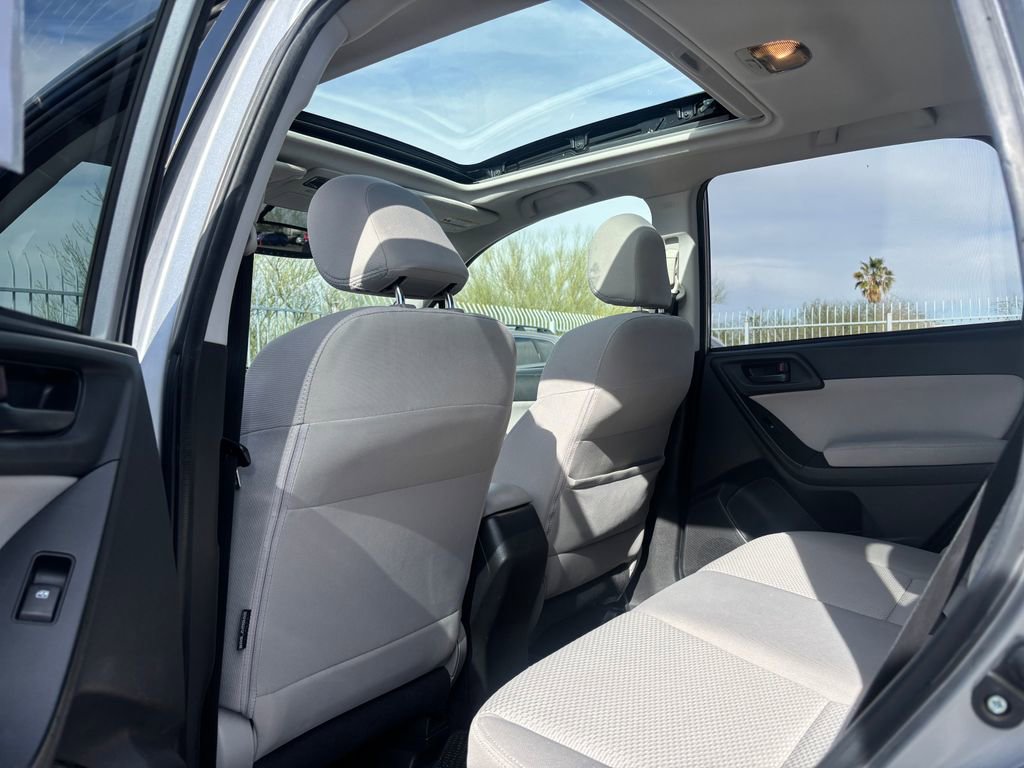 Used 2014 Subaru Forester 2.5i Premium w/ All-Weather Package image 5