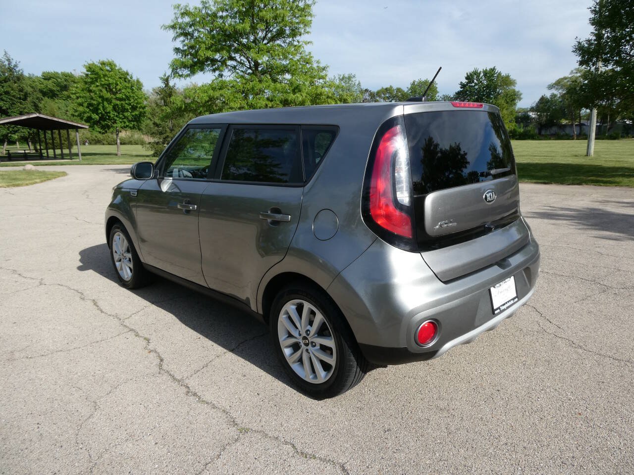 Used 2019 Kia Soul + FWD image 7
