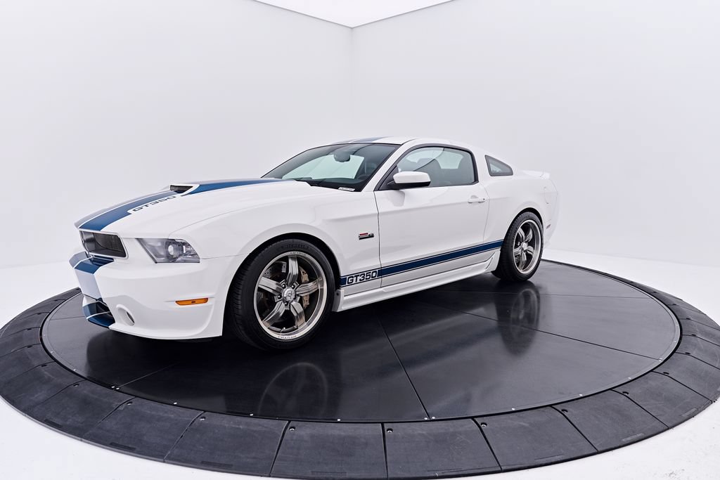 Used 2011 Ford Mustang GT Premium w/ Electronics Pkg RWD image 11