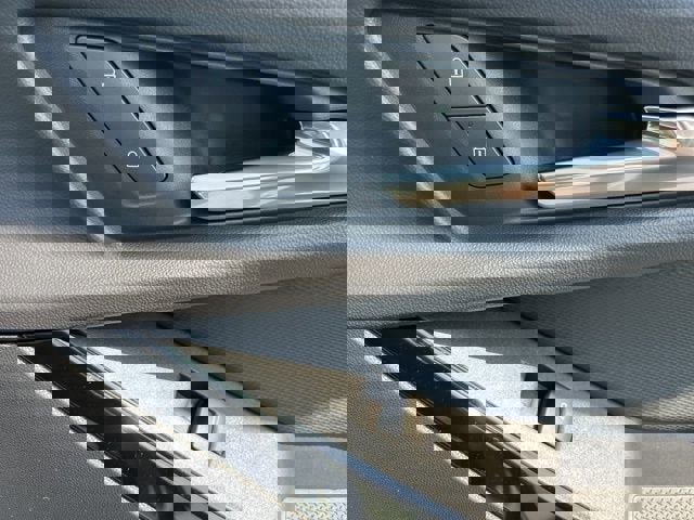 New 2026 Chevrolet Equinox LT w/ Convenience Package II image 36