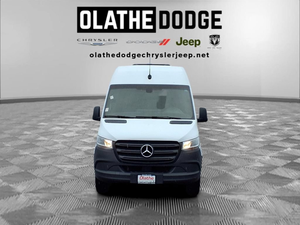 Used 2024 Mercedes-Benz Sprinter 2500 image 30