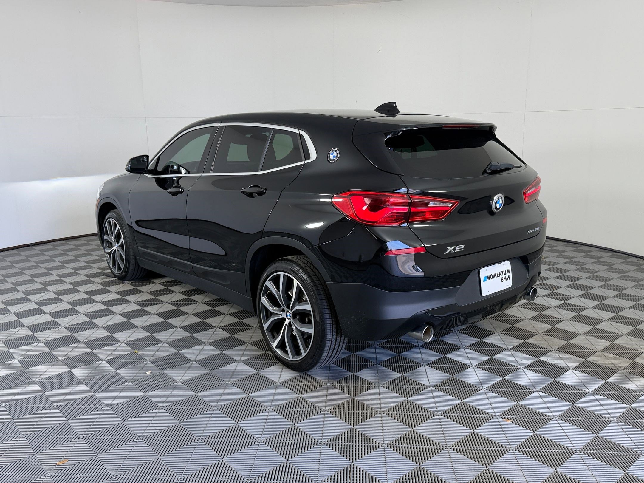 Used 2018 BMW X2 sDrive28i FWD image 3