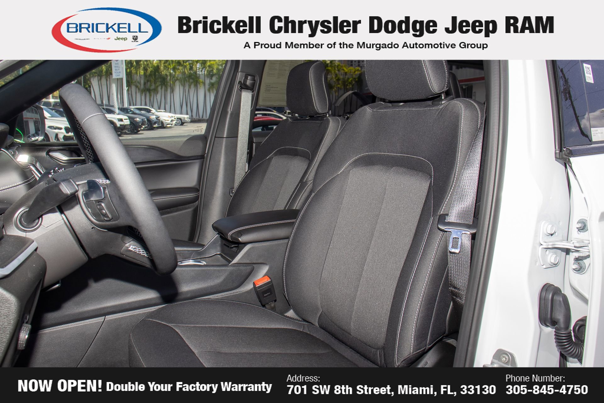 Used 2025 Jeep Grand Cherokee L Laredo image 15