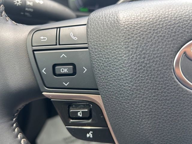 Used 2026 Toyota Crown w/ Advanced Technology Package AWD/4WD image 32