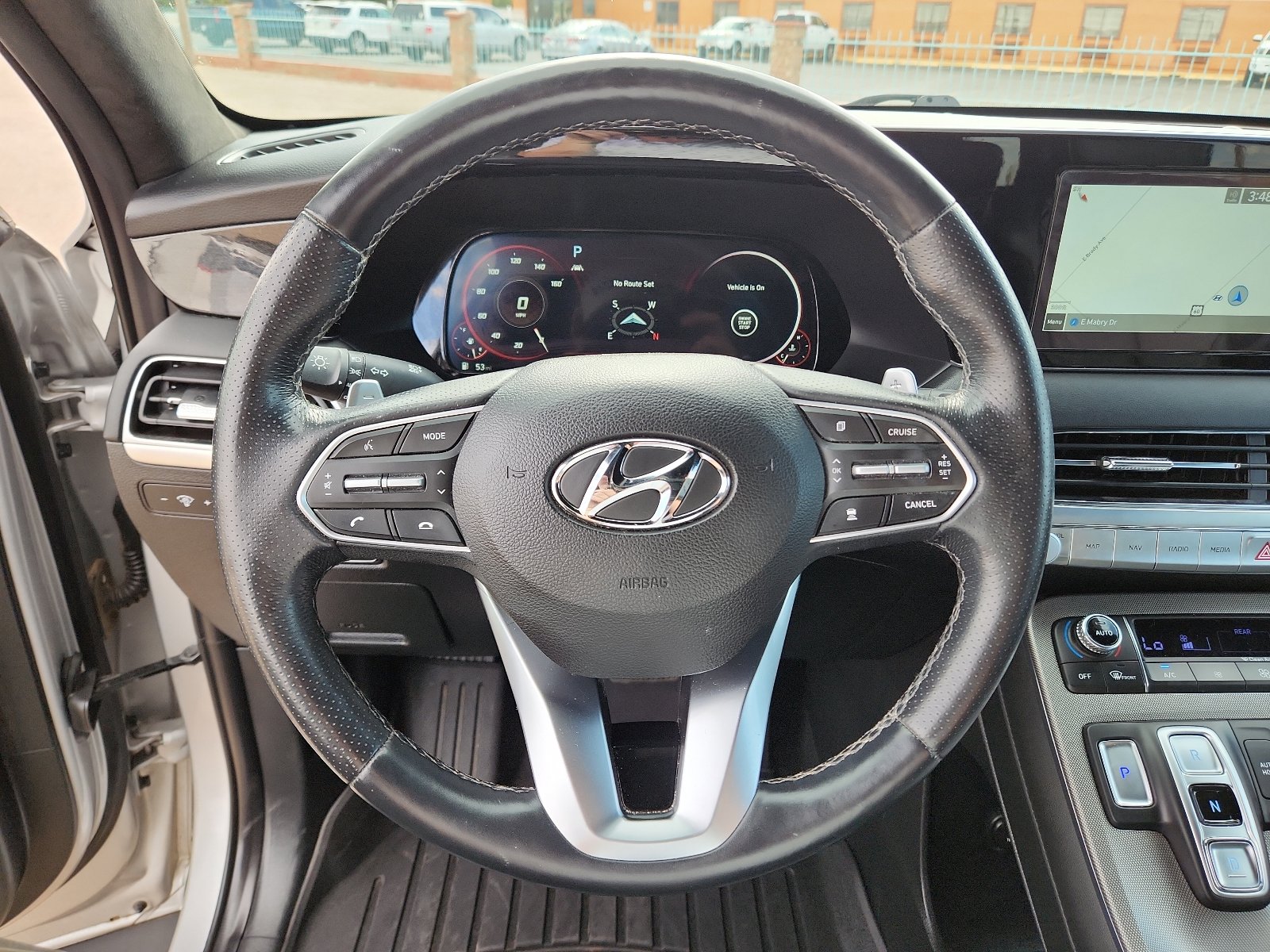 Used 2022 Hyundai Palisade Calligraphy image 16