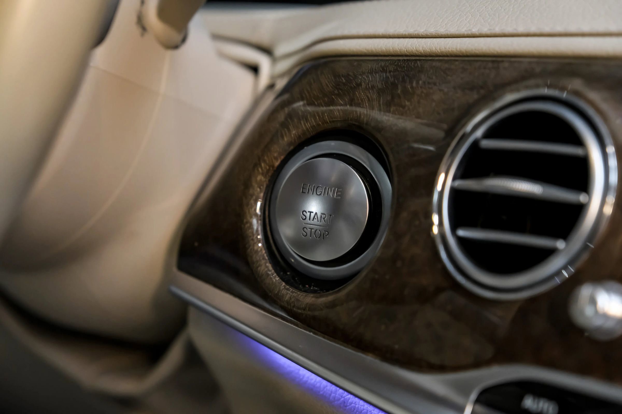 Used 2015 Mercedes-Benz S 550 Sedan image 20