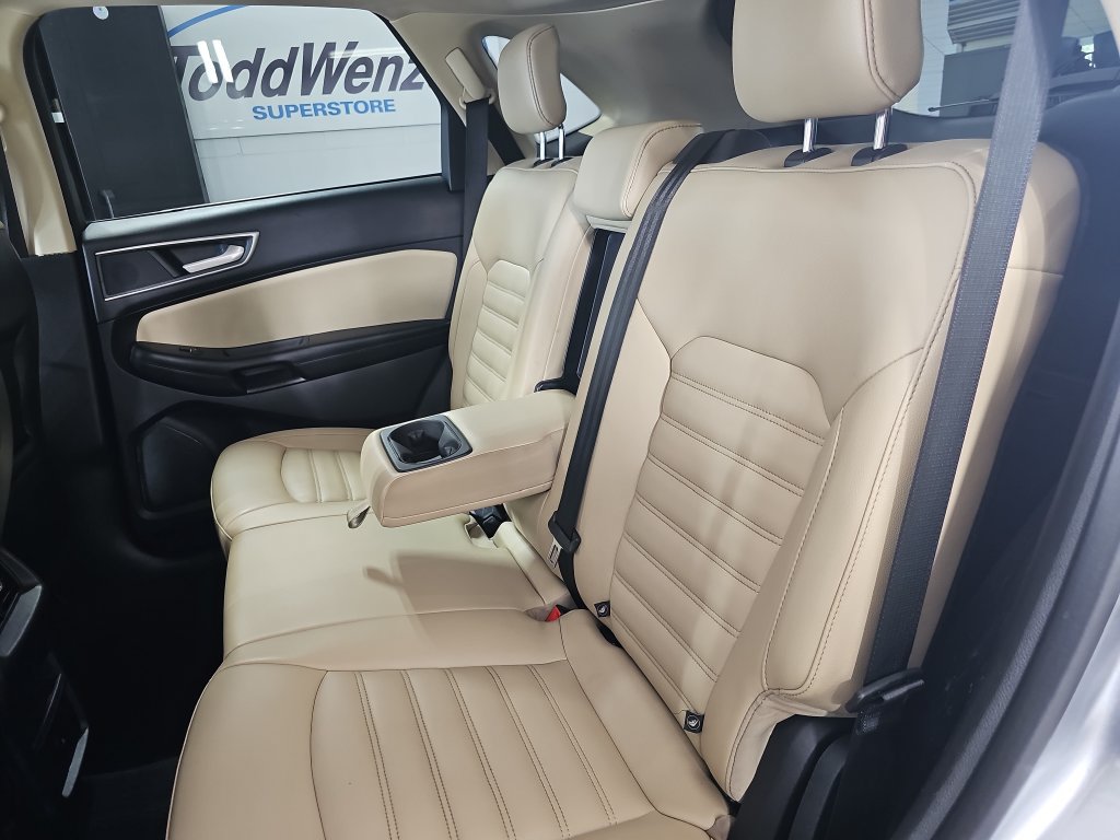 Used 2023 Ford Edge SEL AWD/4WD image 17