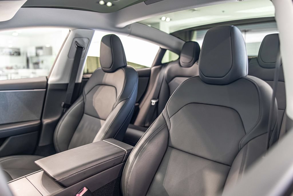 Used 2026 Tesla Model 3 RWD image 18