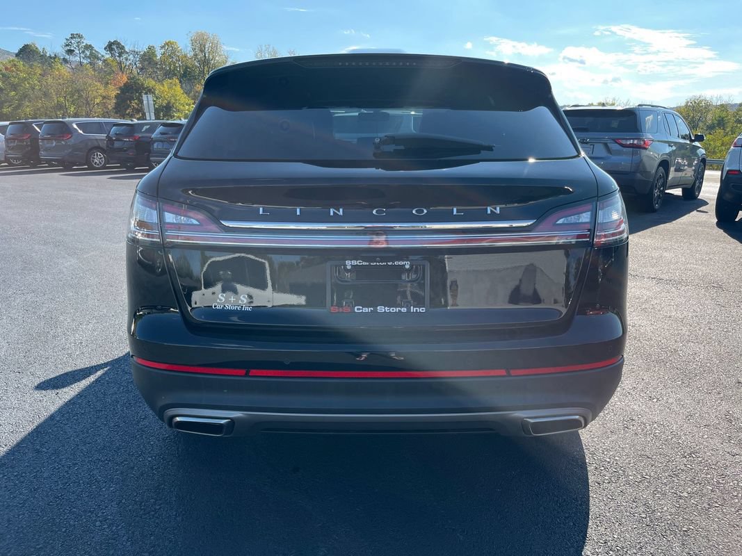 Used 2022 Lincoln Nautilus Reserve AWD/4WD image 5