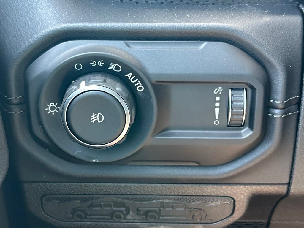Used 2026 Jeep Wrangler Unlimited Rubicon AWD/4WD image 29