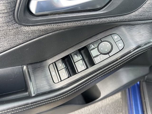 Used 2022 Nissan Rogue SV image 9