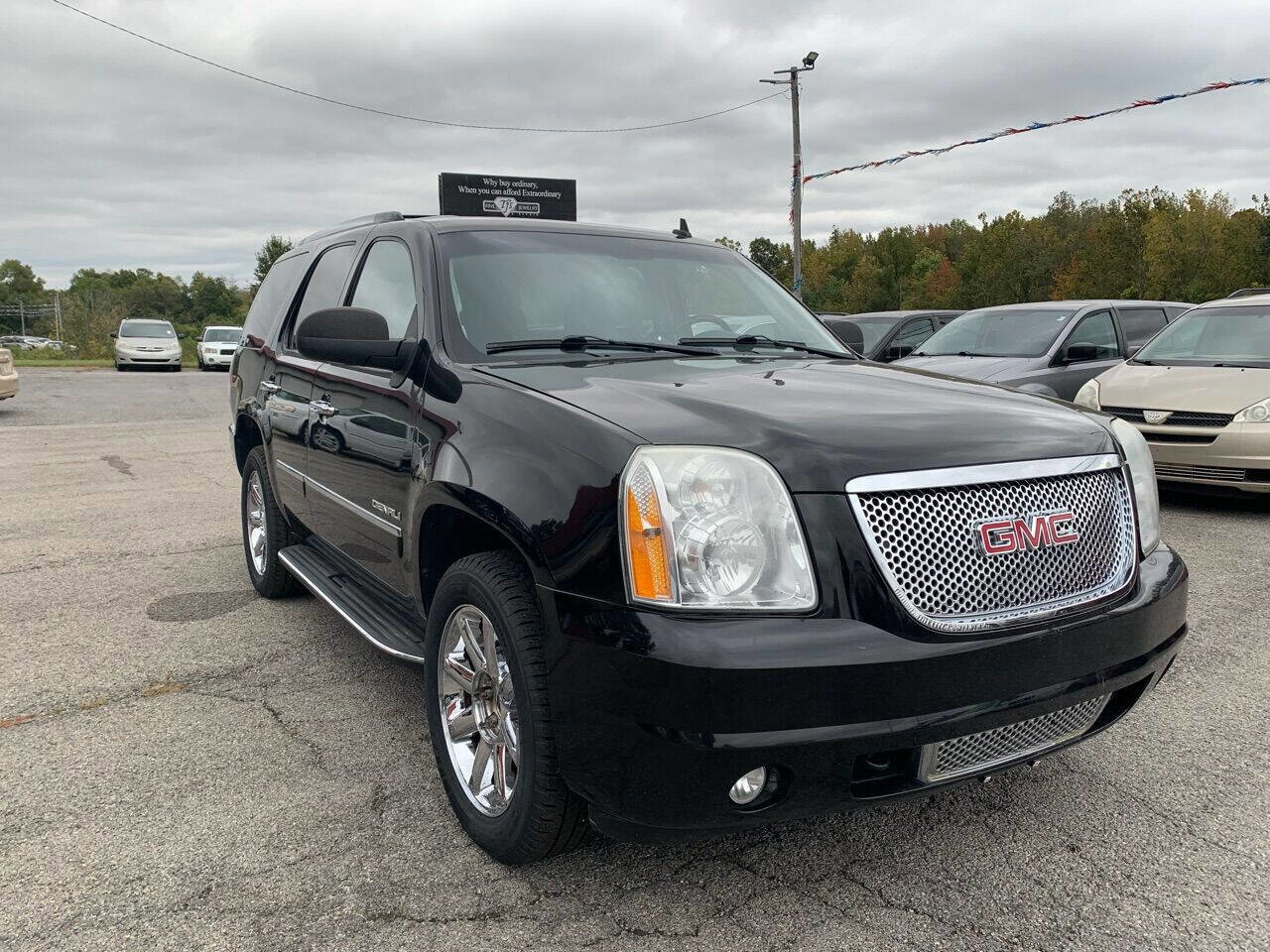 Used 2011 GMC Yukon Denali image 7