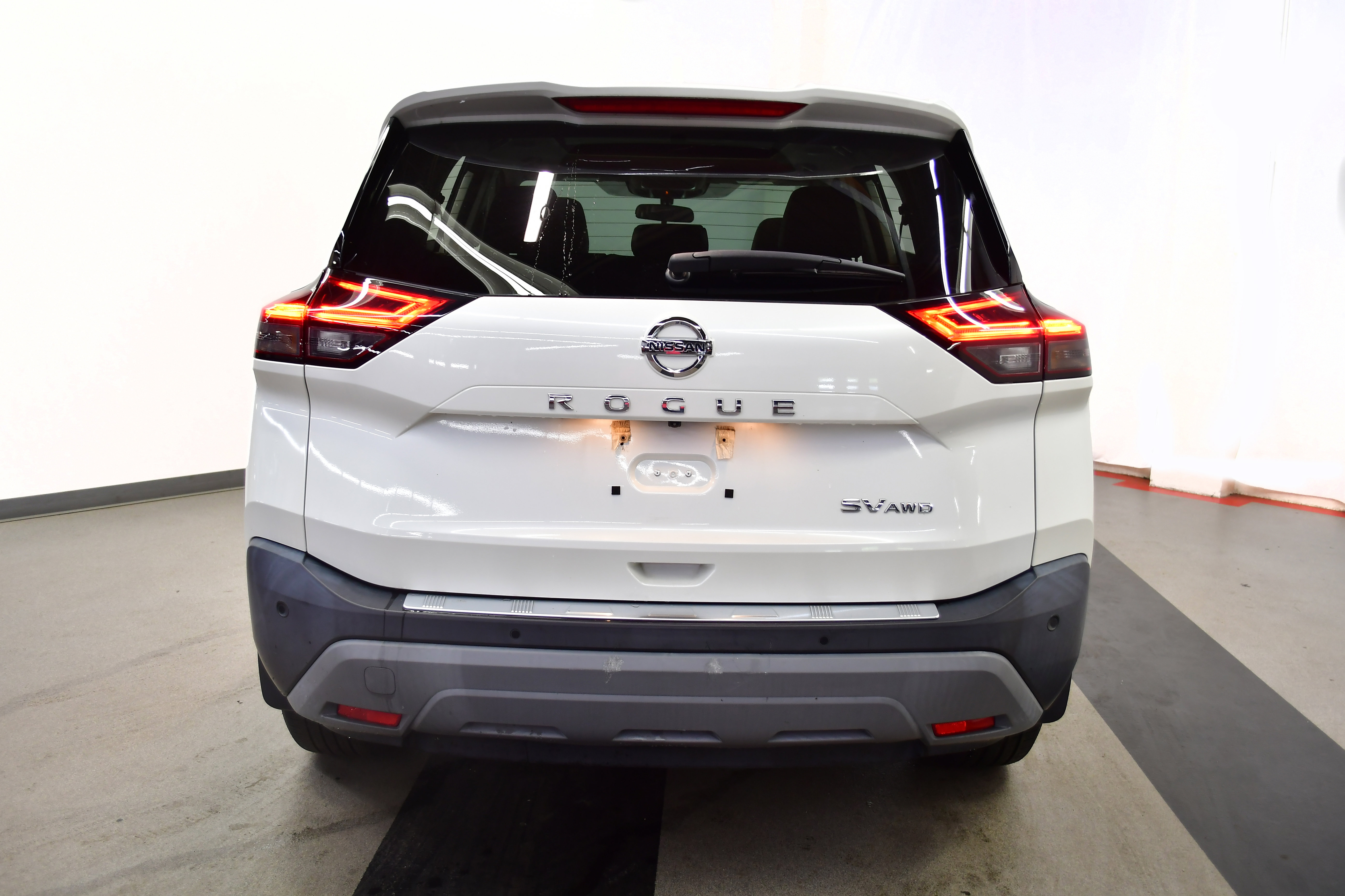 Used 2021 Nissan Rogue SV w/ Premium Package AWD/4WD image 6