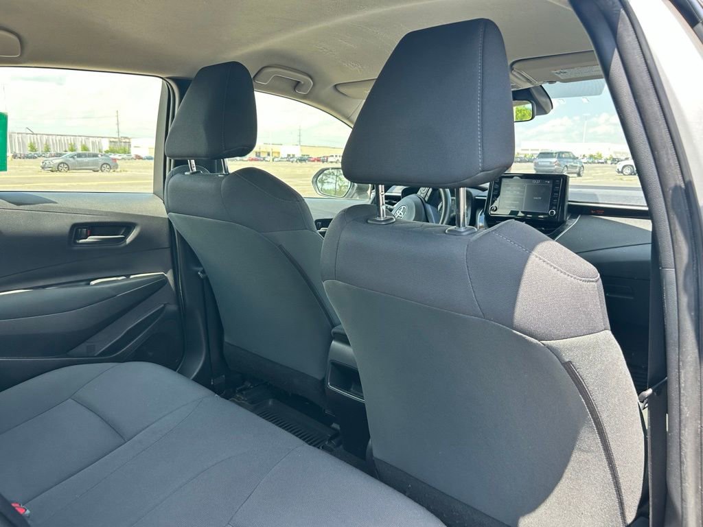 Used 2022 Toyota Corolla LE FWD image 16
