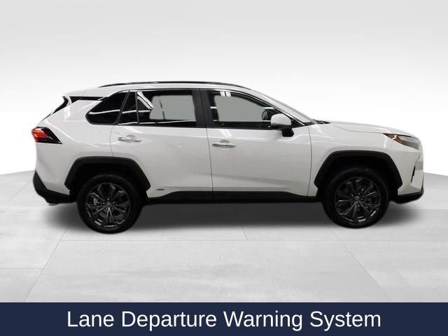 Used 2022 Toyota RAV4 Limited image 14