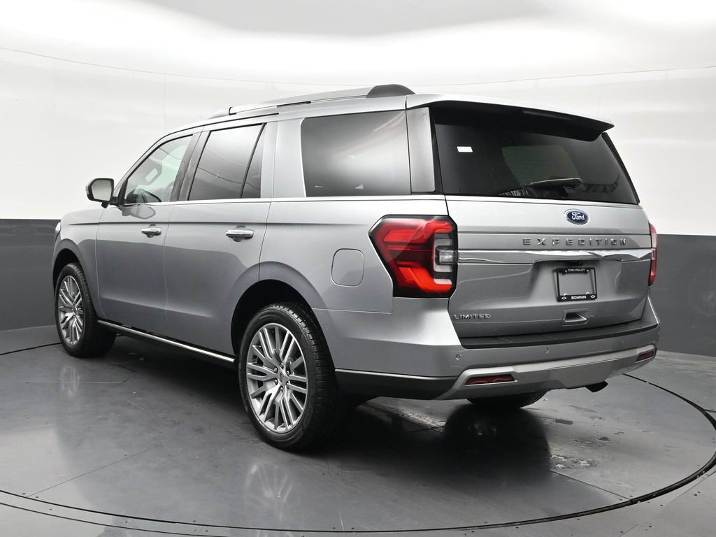 Used 2023 Ford Expedition Limited AWD/4WD image 3