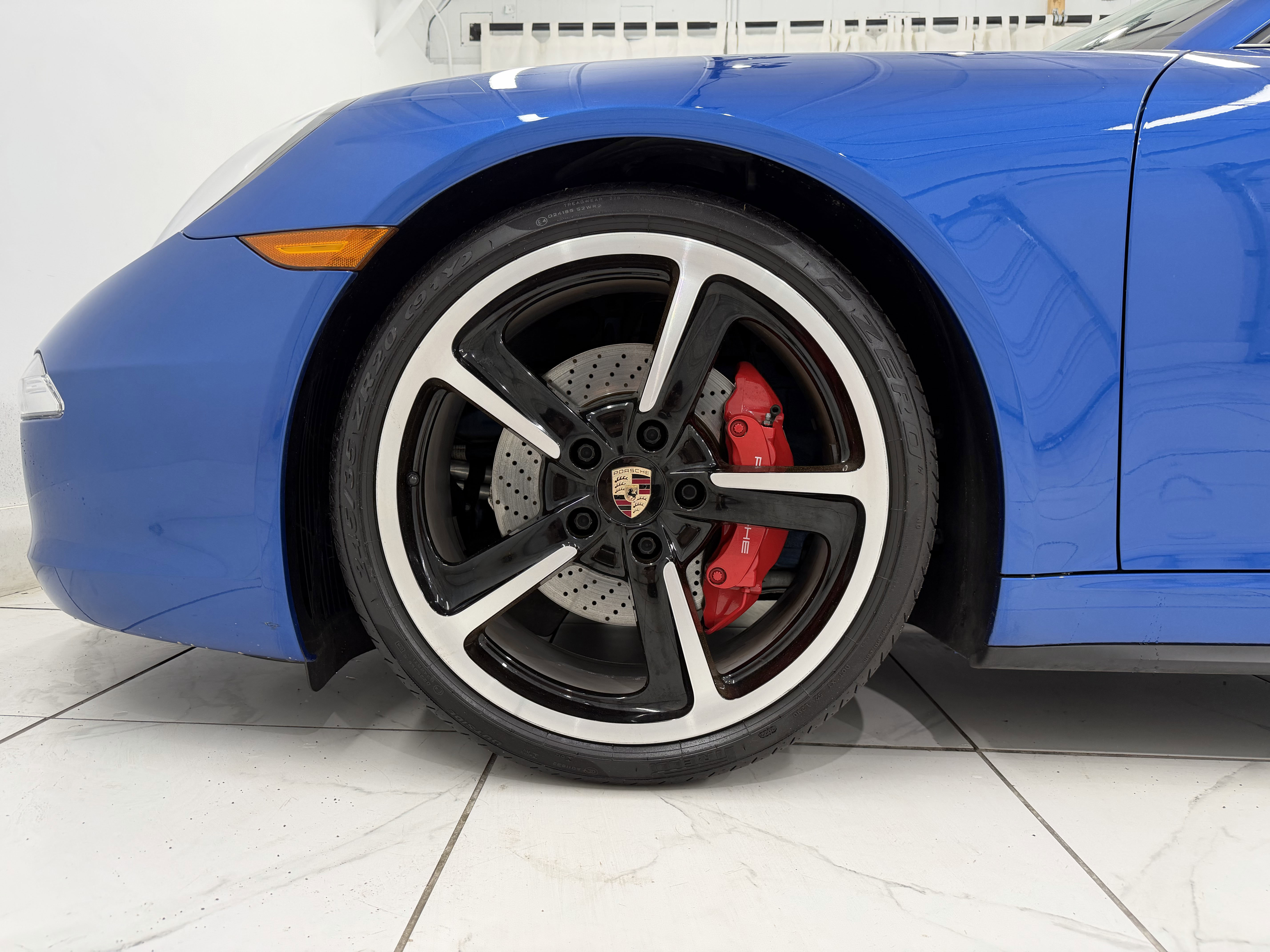 Certified 2015 Porsche 911 Carrera 4S AWD/4WD image 16