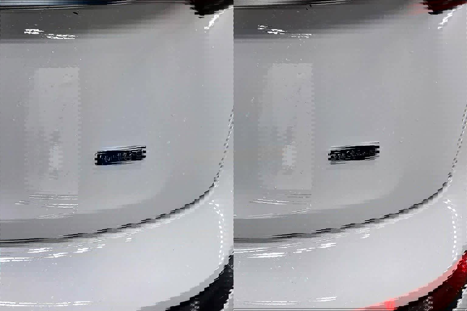 Used 2023 Audi Q5 Premium w/ Convenience Package image 11