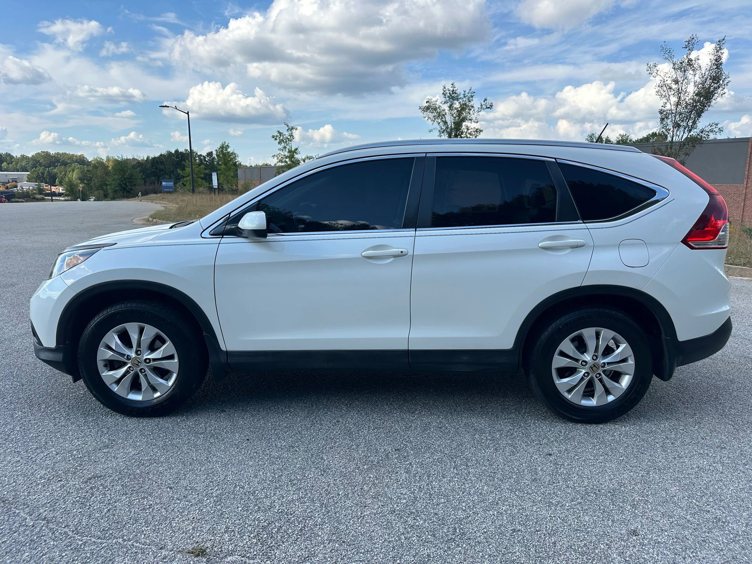 Used 2014 Honda CR-V EX-L image 2