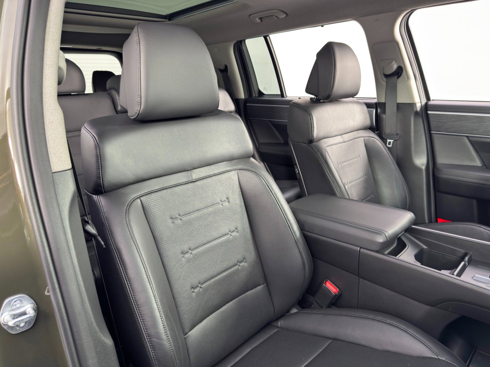Used 2024 Hyundai Santa Fe Limited image 39