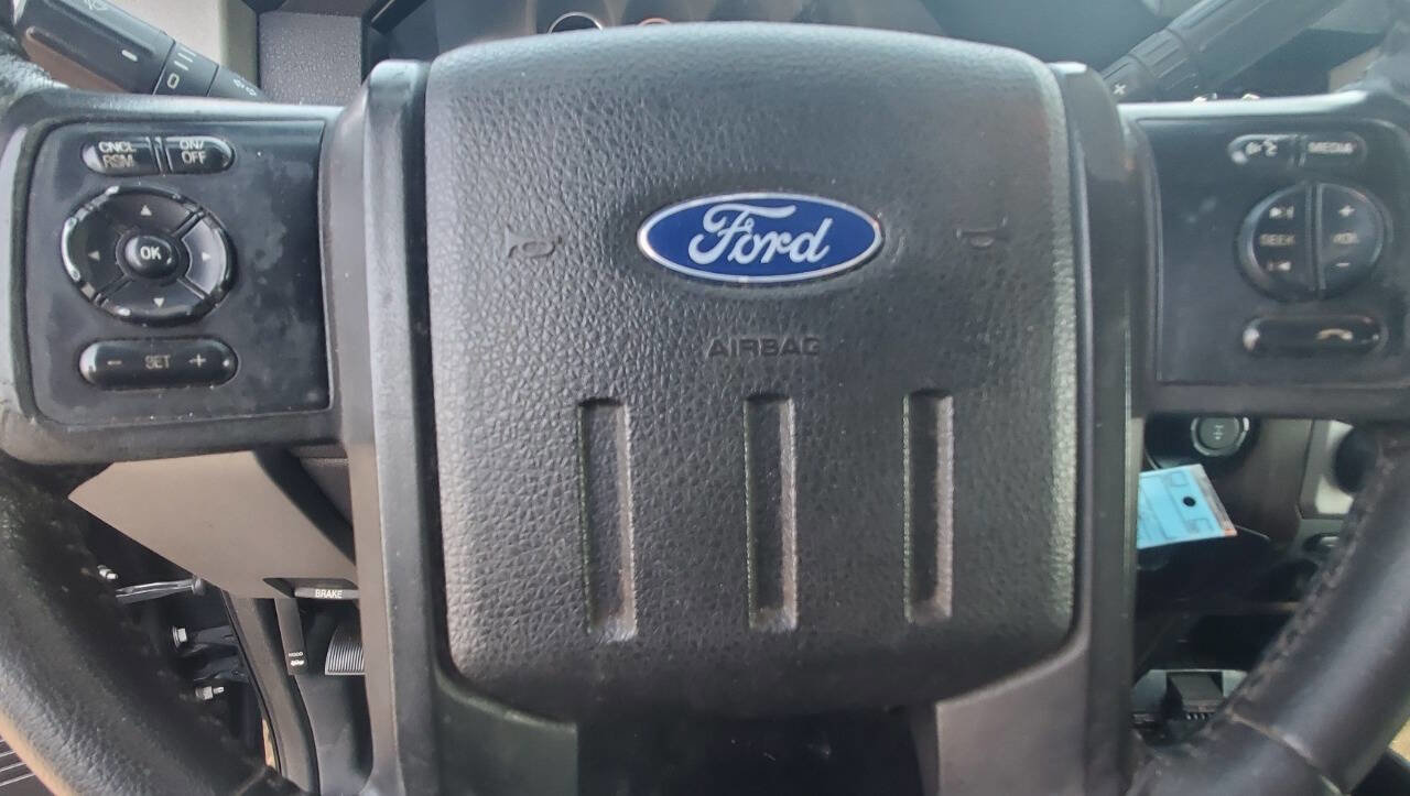 Used 2016 Ford F250 Lariat w/ Chrome Package image 14