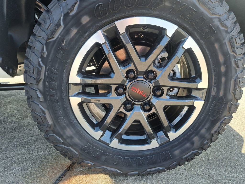 New 2025 Toyota Tacoma TRD Sport image 25