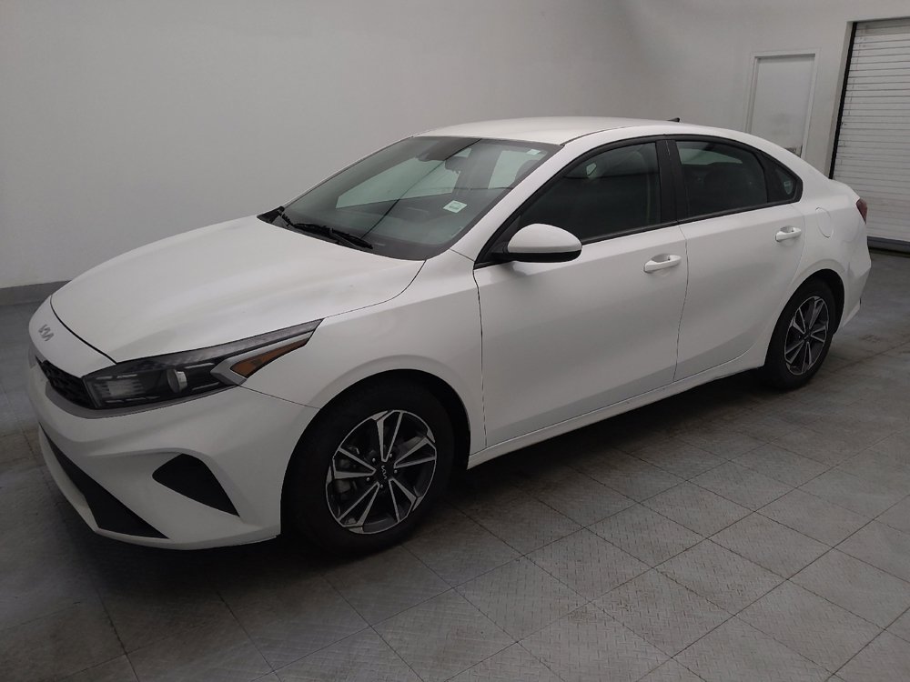 Used 2022 Kia Forte LXS FWD image 2
