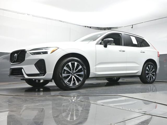 Used 2024 Volvo XC60 B5 Core image 36