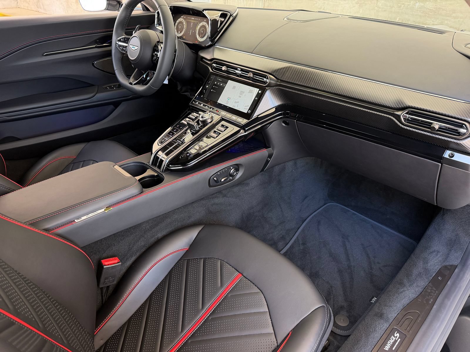 New 2026 Aston Martin V8 Vantage S RWD image 12
