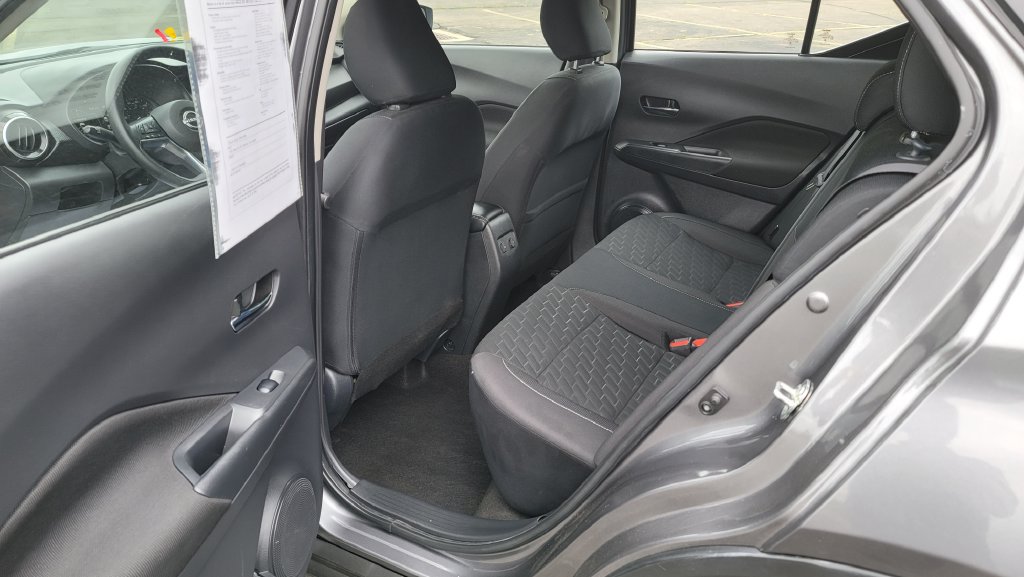 Used 2024 Nissan Kicks SV FWD image 25