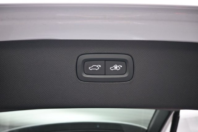 Used 2023 Volvo XC90 B5 Core w/ Protection Package Premier AWD/4WD image 29