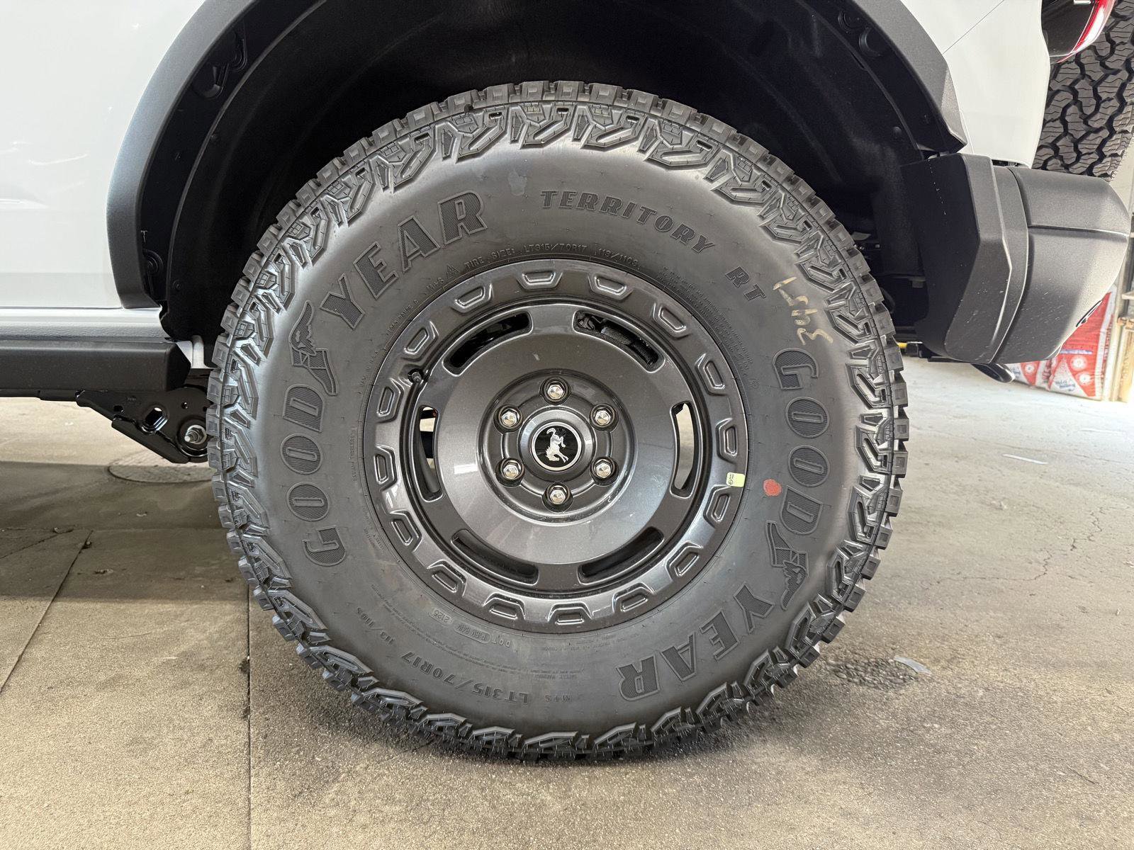New 2025 Ford Bronco Badlands image 25