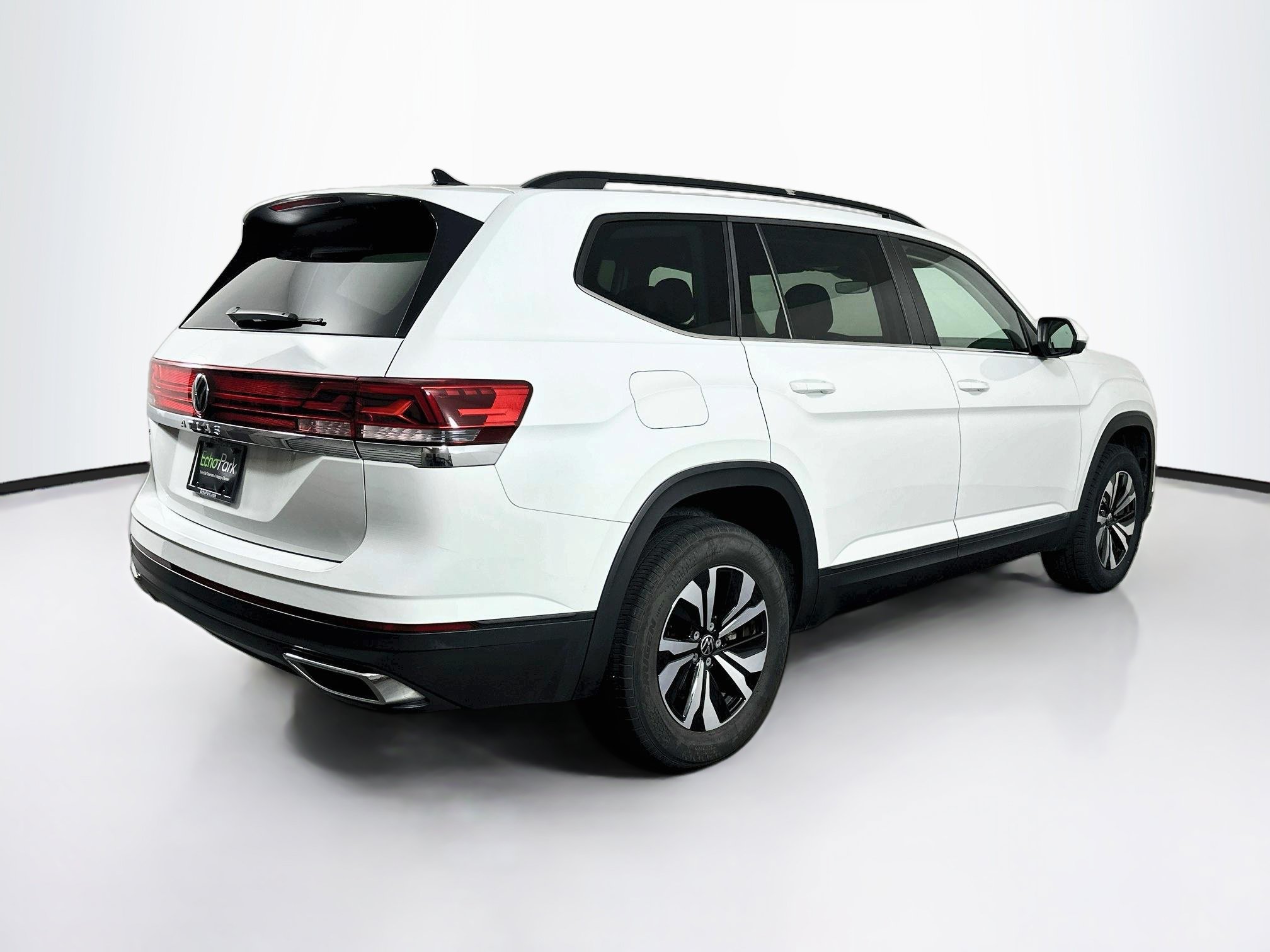 Used 2024 Volkswagen Atlas SE FWD image 9